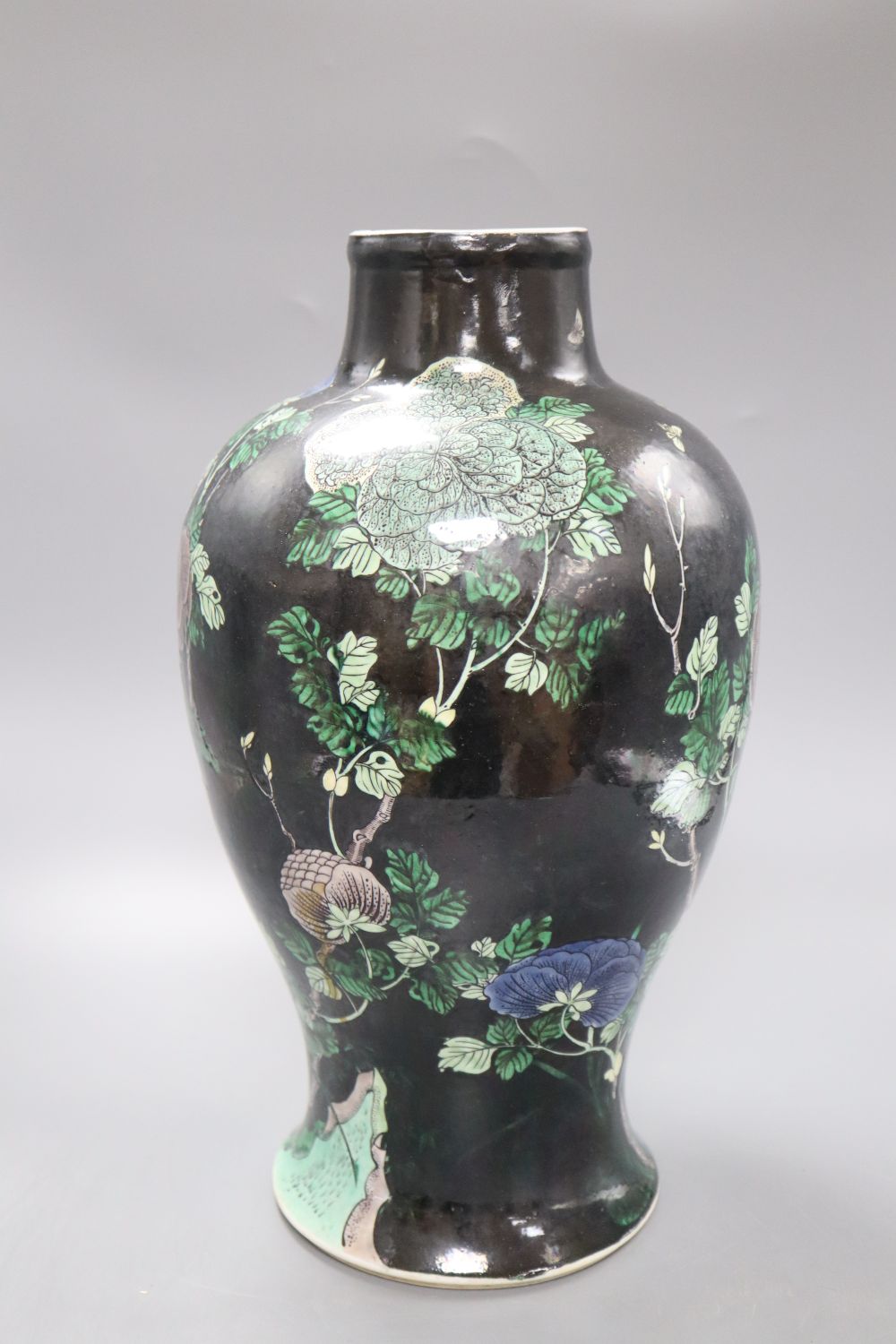 A 19th century Chinese famille verte vase, H.37cm